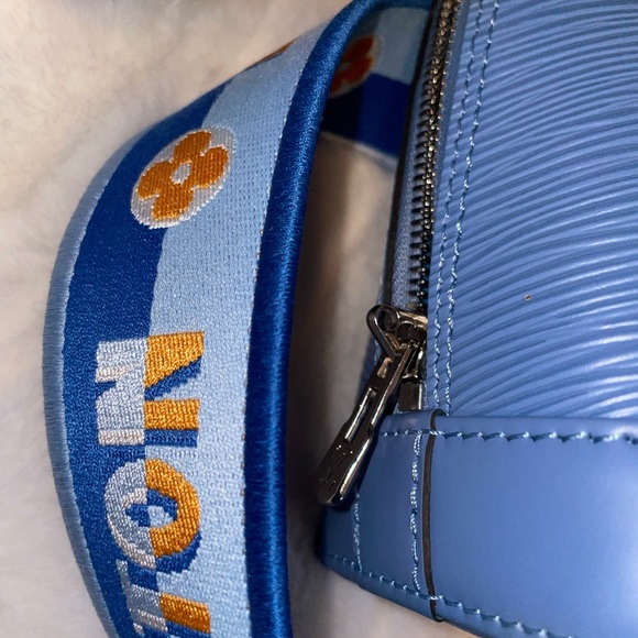 SOLD!! Louis Vuitton Alma BB - Picture 7 of 7